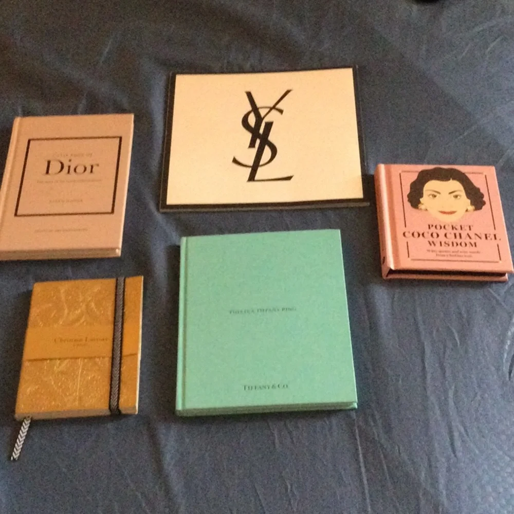 Luxury Fashion Book Collection - Picture 1 of 1